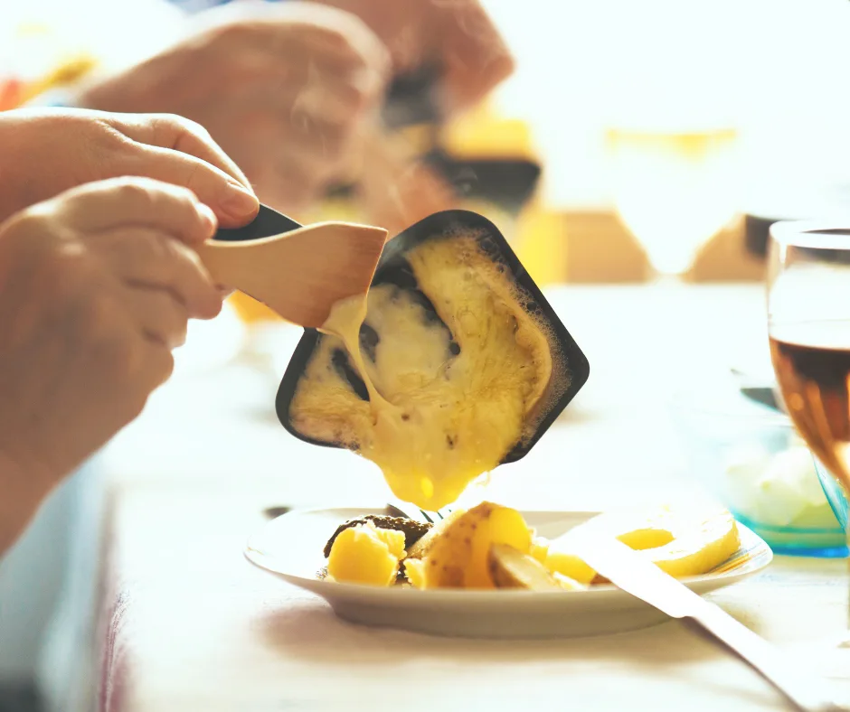BeitragFB-raclette-kaesereihaemikon-Lieferdienst  Regiomarkt.jpg