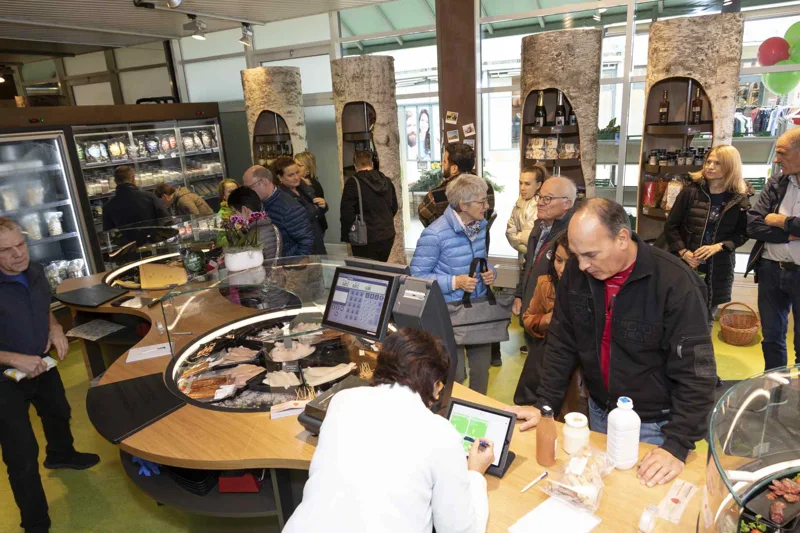 regiomarkt-hochdorf-eröffnung-kunden-lieferdienstseetal- regiomarkthochdorf-.jpg