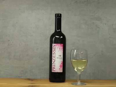 kaiserspan- weisswein- prinzessin-lieferdienst-regionseetal-min.jpg